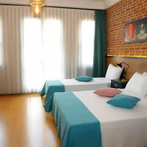 Otel El Gusto, İstanbul